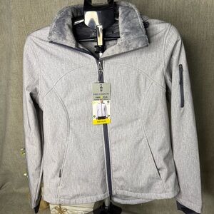 Free Country Women’s Softshell Jacket – Medium – NEW With Tags – Grey